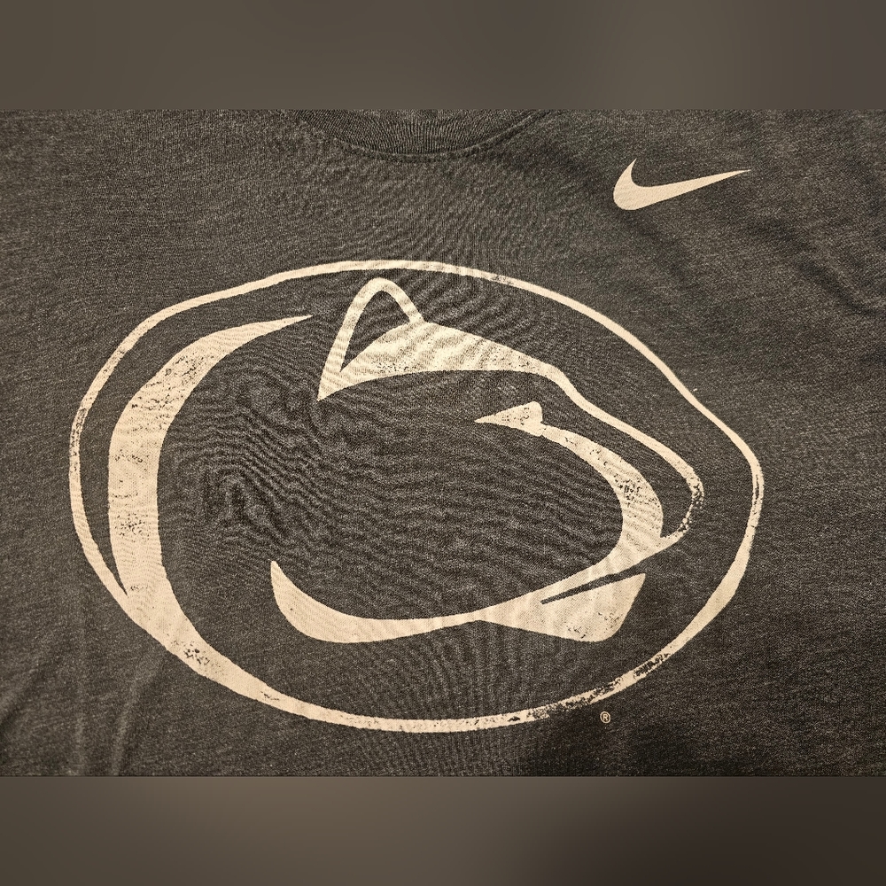 Penn State Nike T-shirt. Size:XL